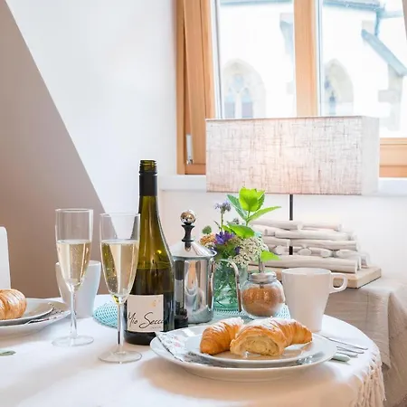 Homerie Apartment *